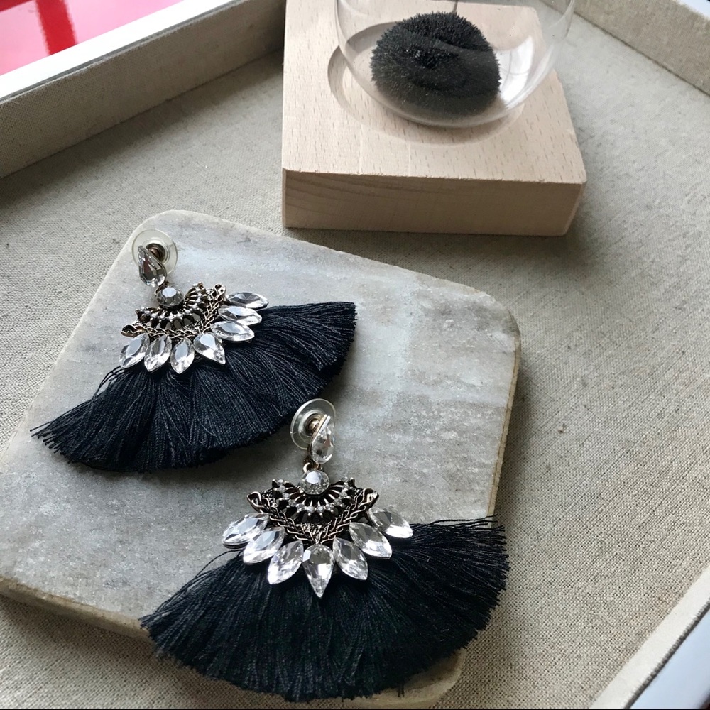 Tassel Earrings Bohemian Fan Shape Black Statement - Picture 3 of 5